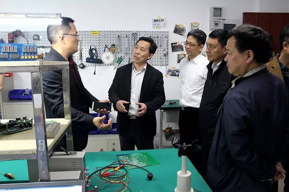 省政協(xié)副主席、科技廳廳長郭躍進(jìn)蒞臨微特調(diào)研