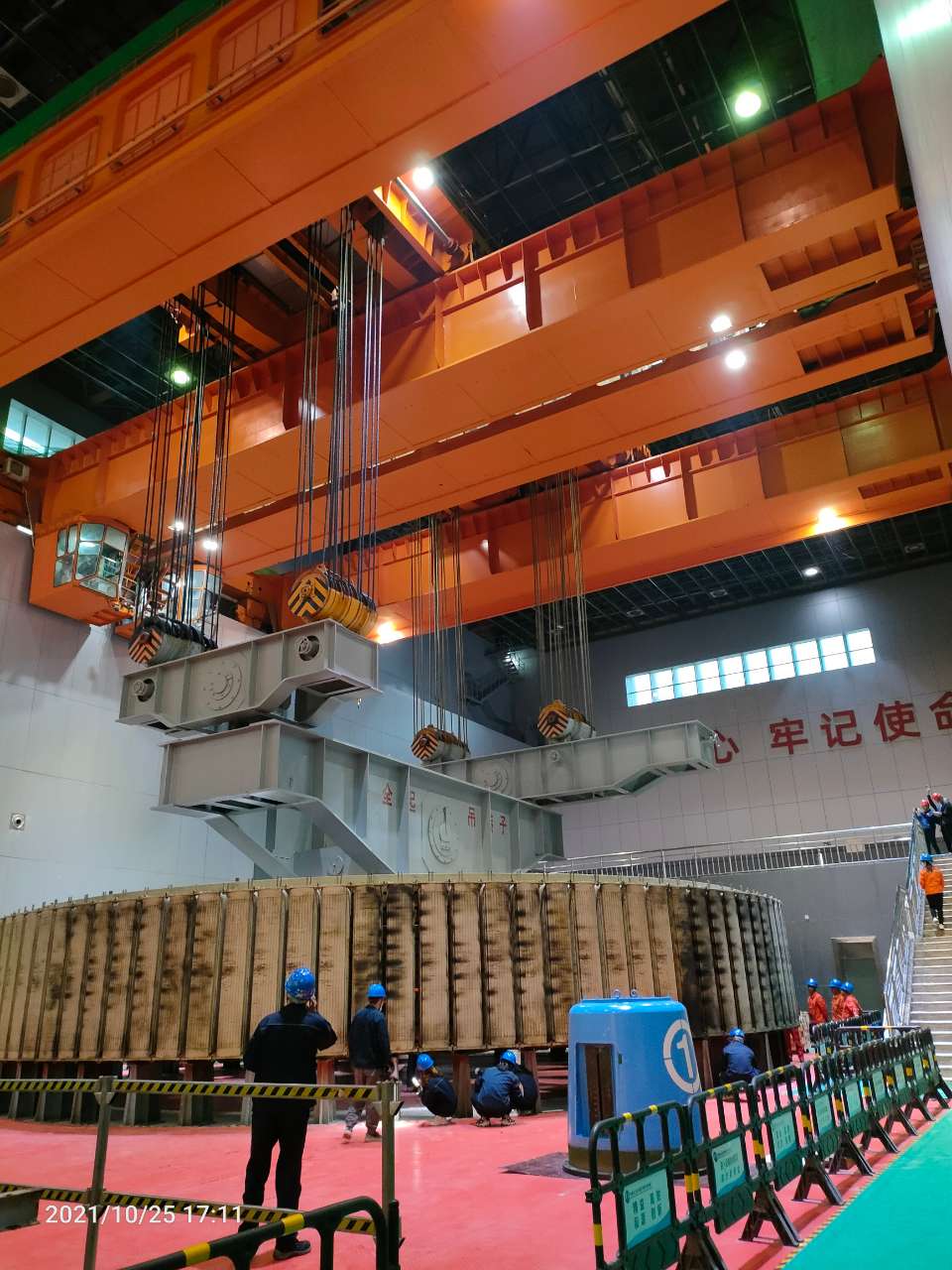 葛洲壩 雷松松.jpg