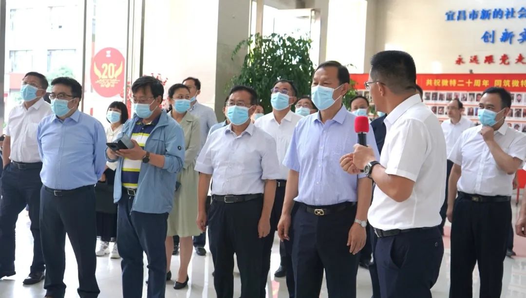 馬國強率部分全國人大代表、省代表來微特調(diào)研科技創(chuàng)新工作