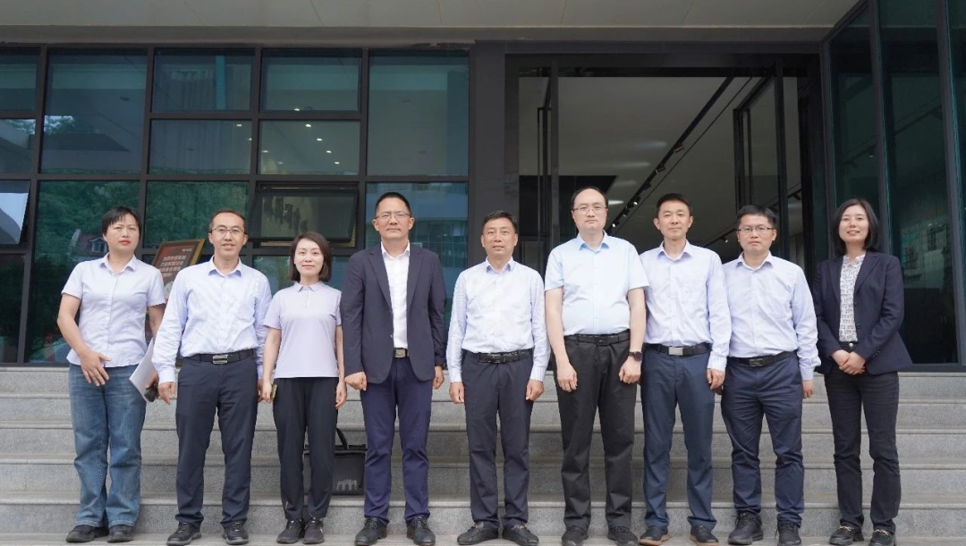 長江電力副總經(jīng)理、總工冉毅川蒞臨微特調(diào)研